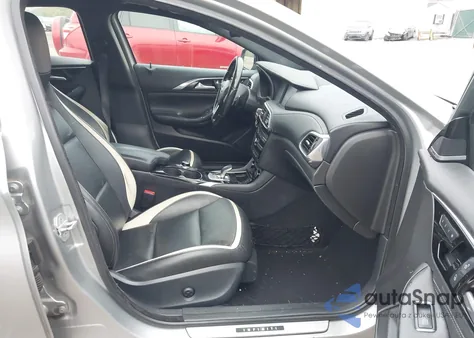 2017 Infiniti Qx30 Sport z USA, uszkodzony, nr VIN SJKCH5CP2HA019583